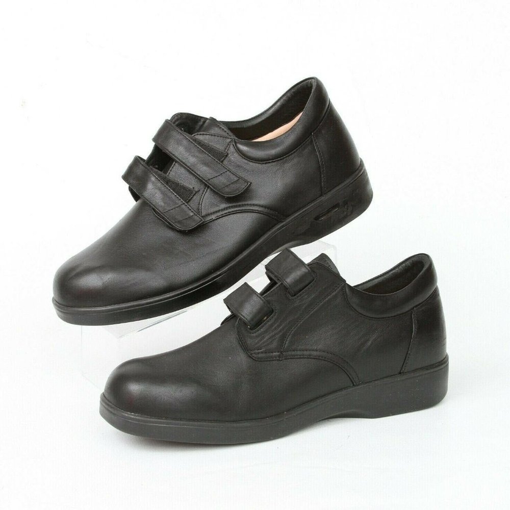 Apex Ambulator Conform Double Strap Diabetic Shoes